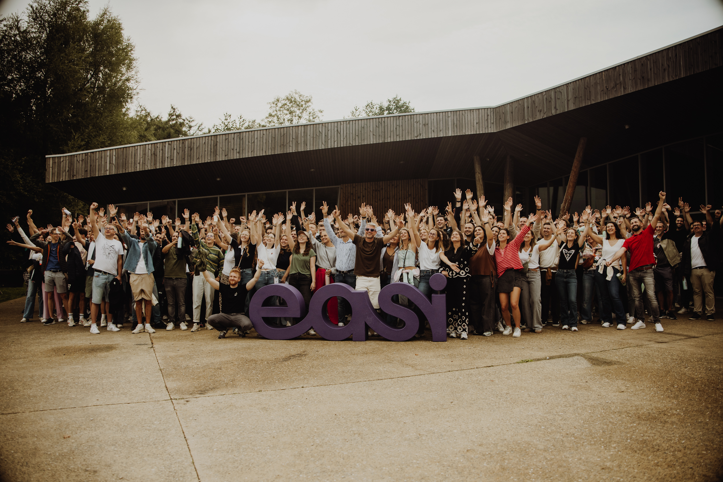 Easi Photo