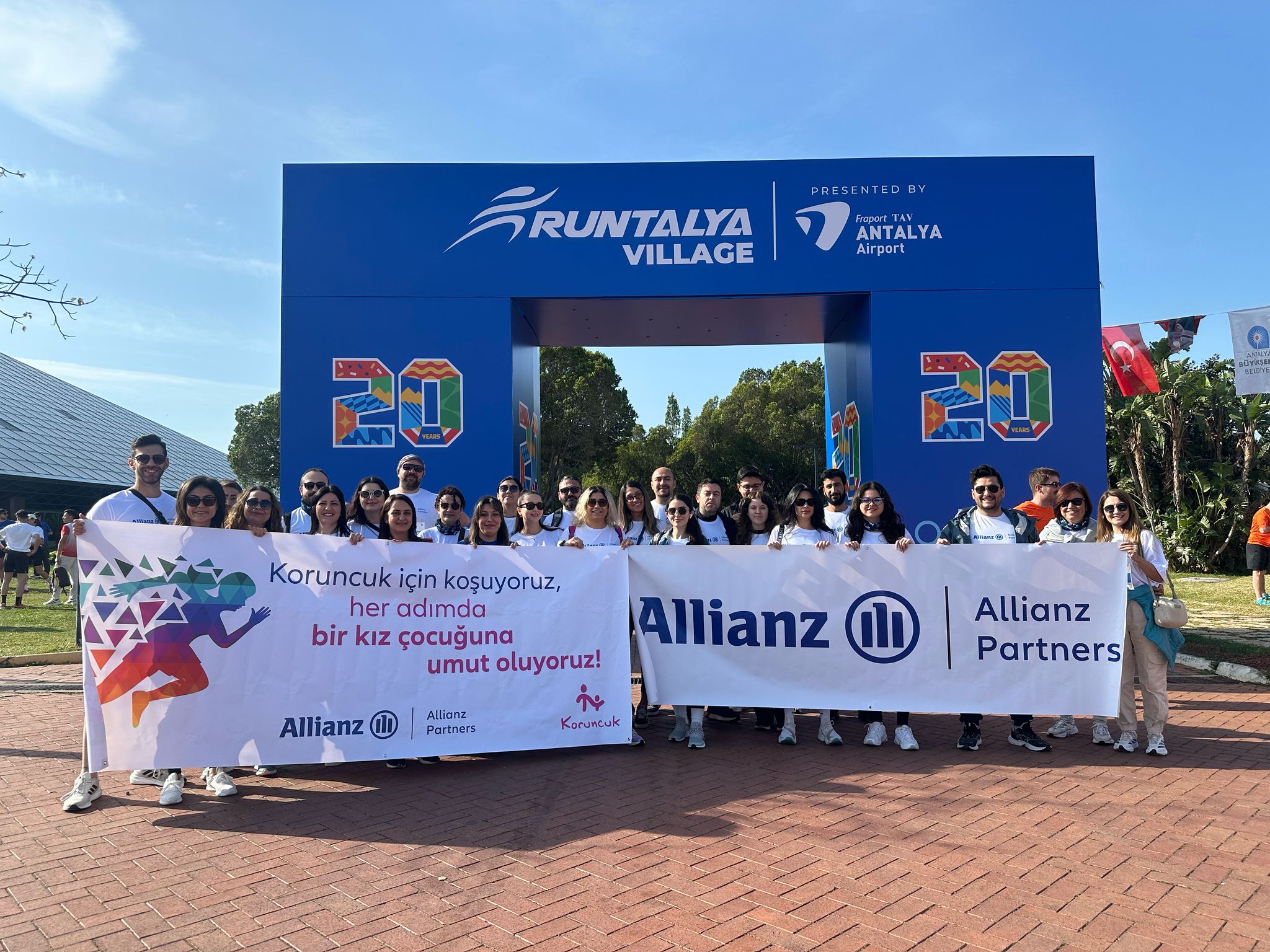 Allianz Partners TR1 TR 6853D52c1c1ace3634b7b848 2